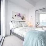 Blue Jays Aparment